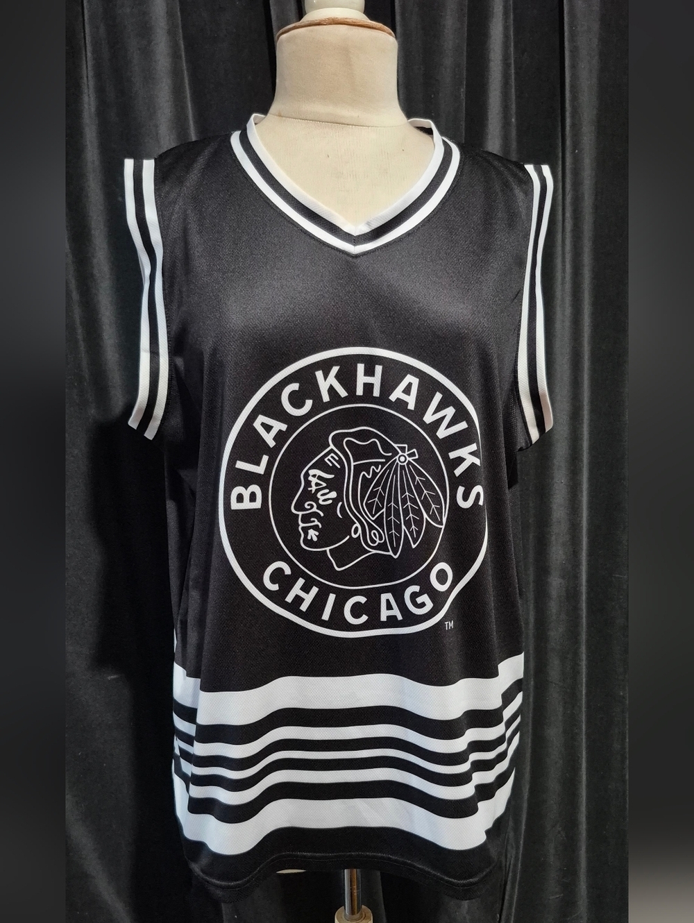 NHL Blackhawks Hockey Jersey (Box C)